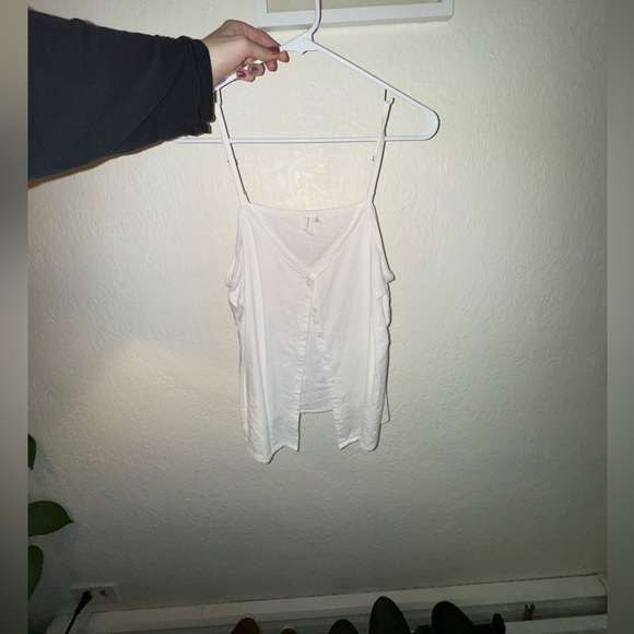 White tank top - Picture 1 of 2